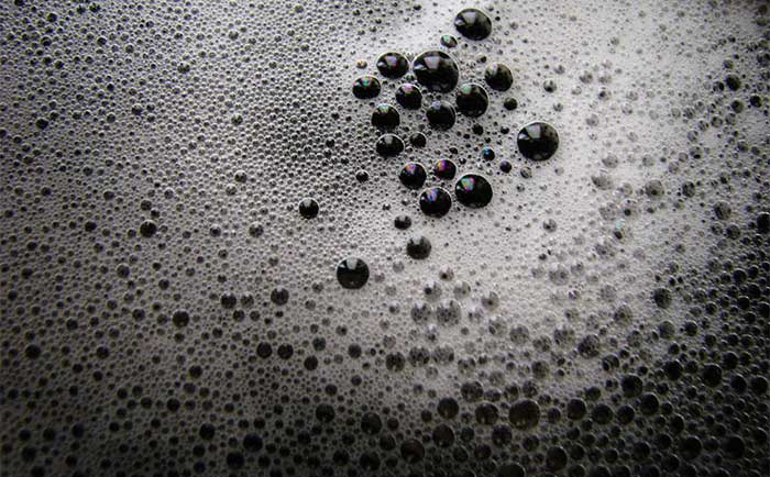 (圖:切削液泡沫現(xiàn)場)