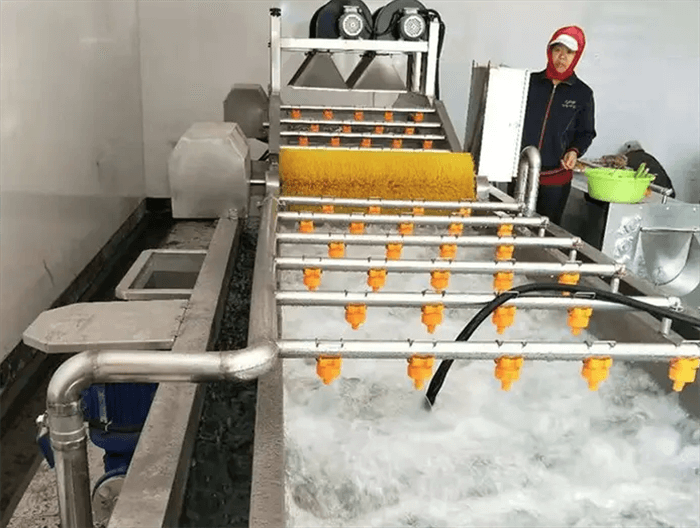 (圖:催干劑產(chǎn)生泡沫)